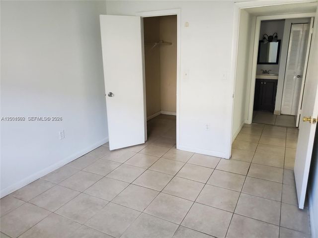 7423 SW 152nd Ave 10-106, Miami, FL 33193