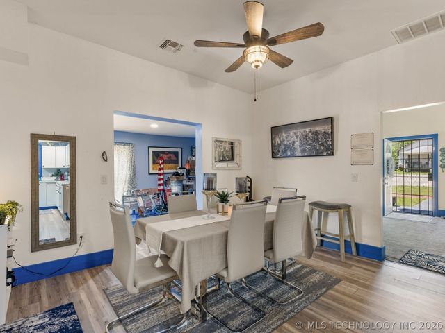 514 S Seneca Avenue, Bartlesville, OK 74003
