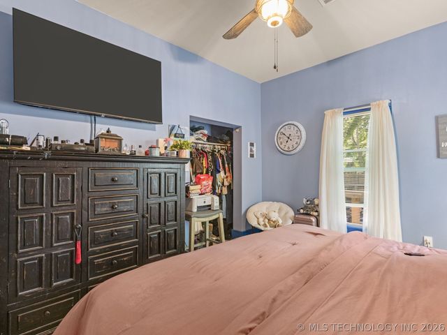 514 S Seneca Avenue, Bartlesville, OK 74003