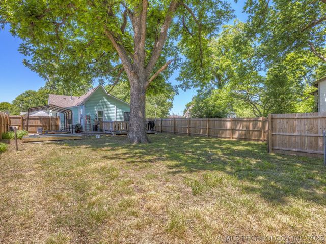 514 S Seneca Avenue, Bartlesville, OK 74003