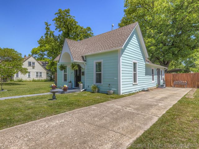514 S Seneca Avenue, Bartlesville, OK 74003