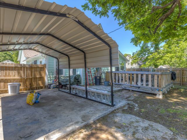 514 S Seneca Avenue, Bartlesville, OK 74003