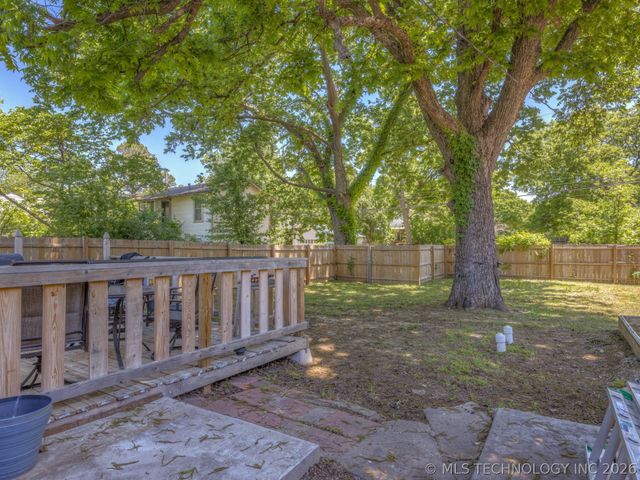 514 S Seneca Avenue, Bartlesville, OK 74003