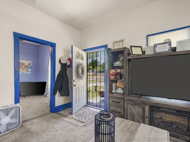 514 S Seneca Avenue, Bartlesville, OK 74003