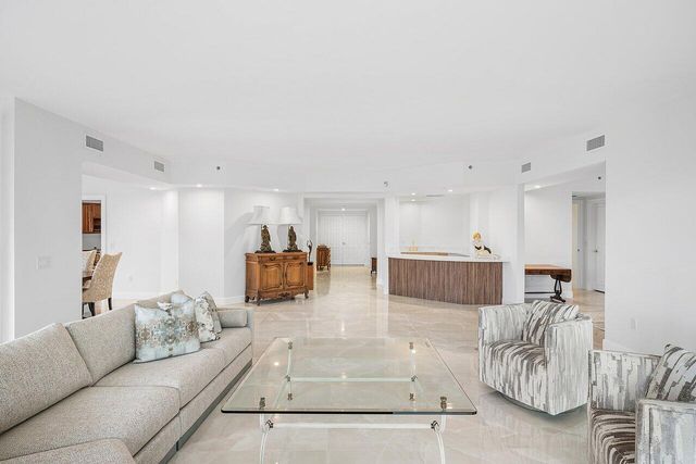 20320 Fairway Oaks Drive 331, Boca Raton, FL 33434