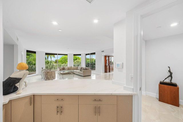 20320 Fairway Oaks Drive 331, Boca Raton, FL 33434