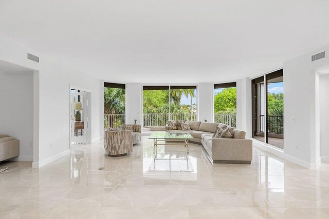 20320 Fairway Oaks Drive 331, Boca Raton, FL 33434