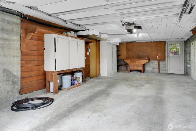 6738 36th Avenue SW, Seattle, WA 98126