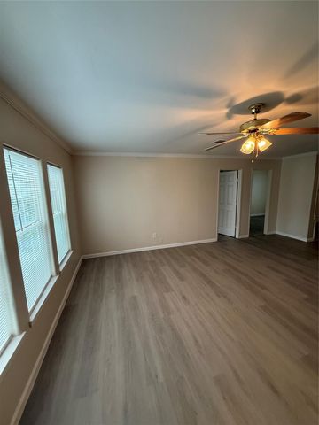 7806 Beckley A-B, Houston, TX 77088