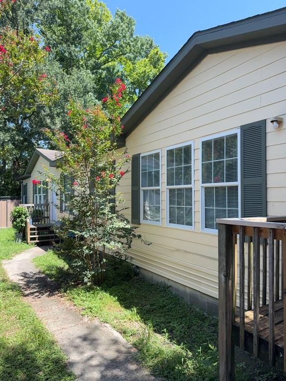 7806 Beckley A-B, Houston, TX 77088