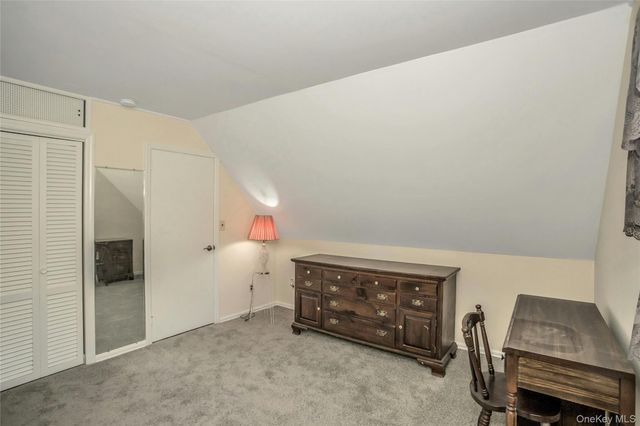 45 Ridge Road, Farmingdale, NY 11735