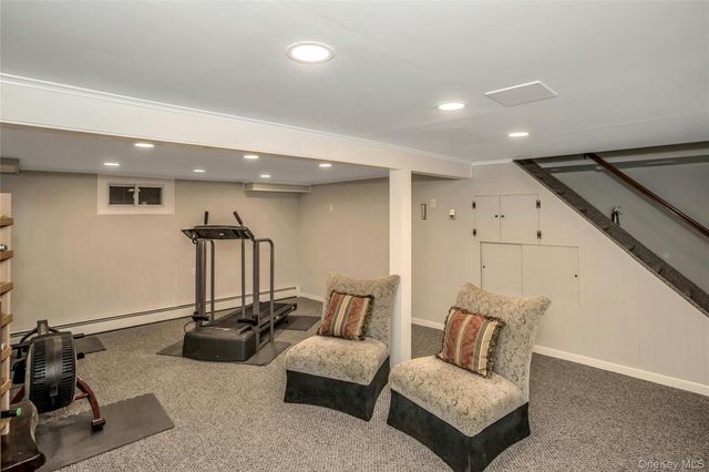 45 Ridge Road, Farmingdale, NY 11735