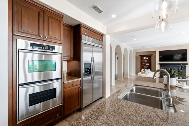 7663 CIRCULO SEQUIOA, Carlsbad, CA 92009