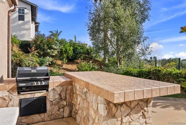 7663 CIRCULO SEQUIOA, Carlsbad, CA 92009