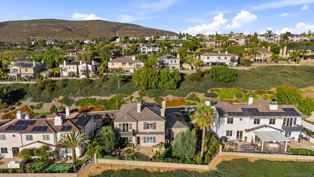 7663 CIRCULO SEQUIOA, Carlsbad, CA 92009