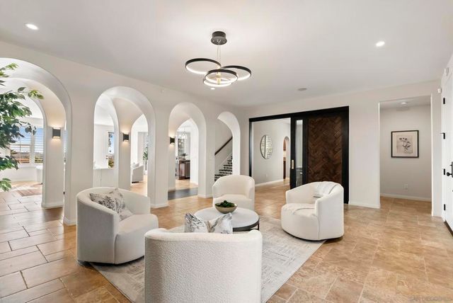 7663 CIRCULO SEQUIOA, Carlsbad, CA 92009