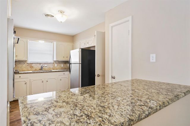 4406 Rosebay Drive, Houston, TX 77018