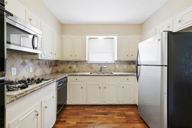 4406 Rosebay Drive, Houston, TX 77018