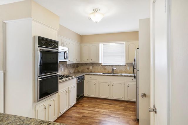 4406 Rosebay Drive, Houston, TX 77018