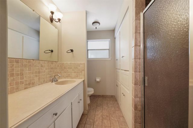 4406 Rosebay Drive, Houston, TX 77018