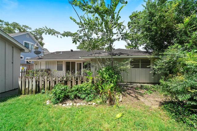 4406 Rosebay Drive, Houston, TX 77018