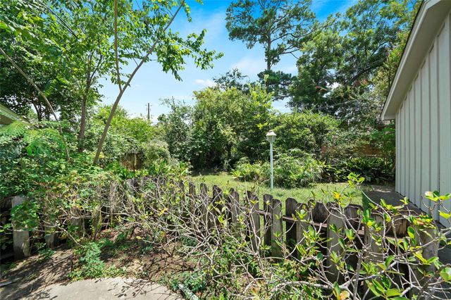 4406 Rosebay Drive, Houston, TX 77018