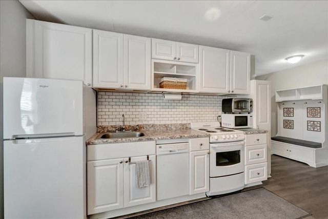 12335 2nd Street, Santa Fe, TX 77539