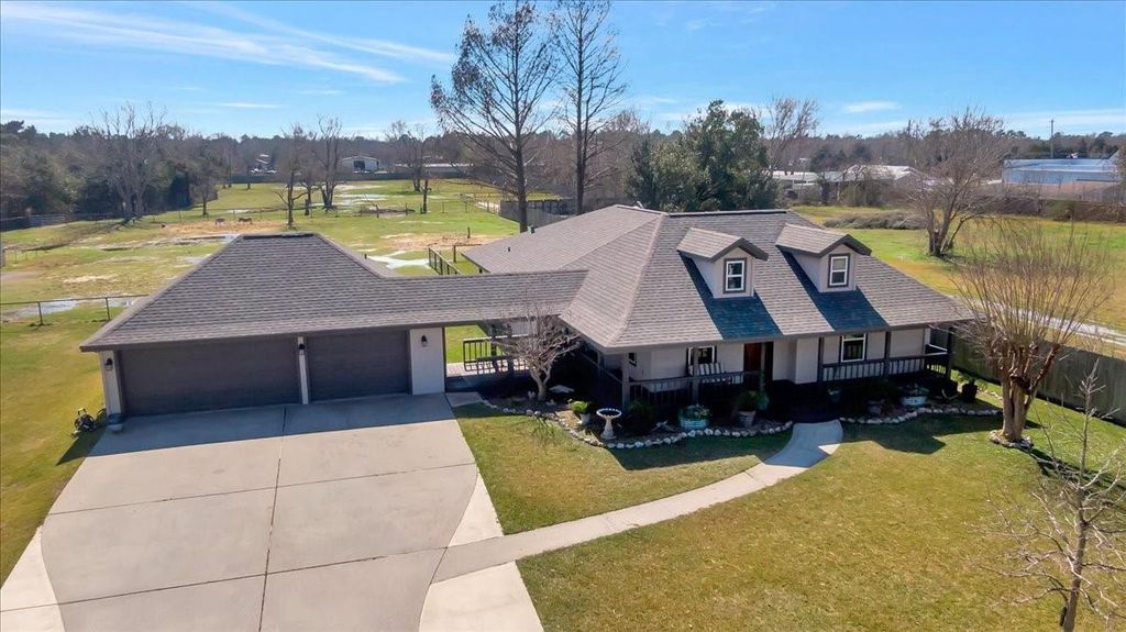 12335 2nd Street, Santa Fe, TX 77539