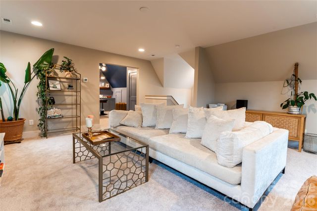 1010 Everett Place, Charlotte, NC 28205