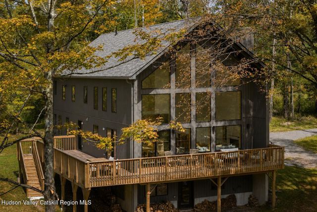 130 Abromowitz Road, Wawarsing, NY 12489
