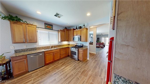 6094 Majestic Wind Avenue, Las Vegas, NV 89122