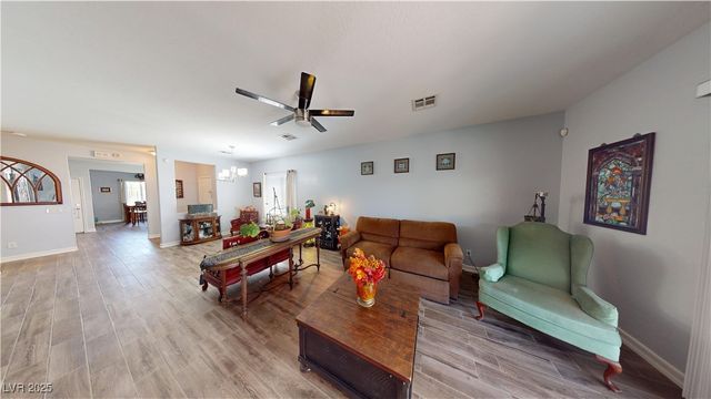 6094 Majestic Wind Avenue, Las Vegas, NV 89122