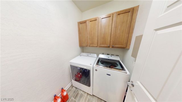 6094 Majestic Wind Avenue, Las Vegas, NV 89122