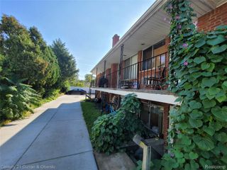 2753 10th Street, Wyandotte, MI 48192