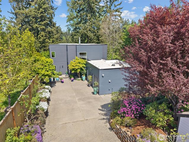 16114 SE Lake Holm Road, Auburn, WA 98092