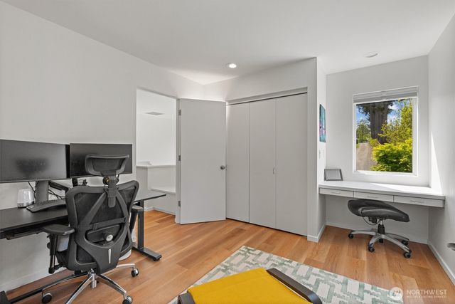 16114 SE Lake Holm Road, Auburn, WA 98092
