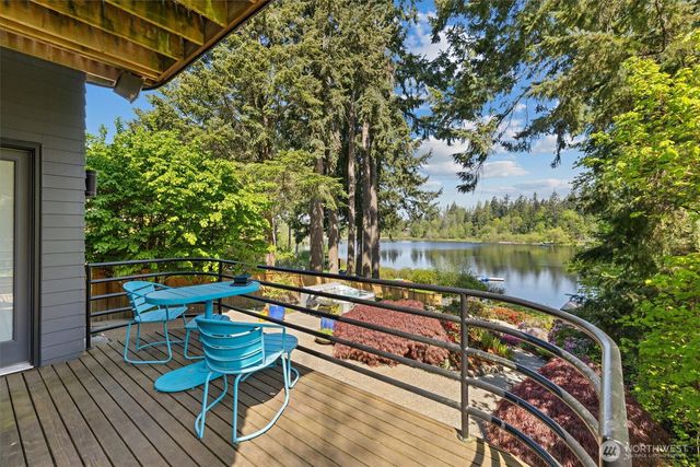 16114 SE Lake Holm Road, Auburn, WA 98092
