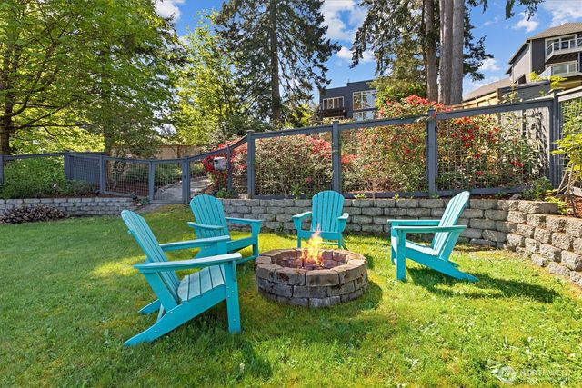 16114 SE Lake Holm Road, Auburn, WA 98092