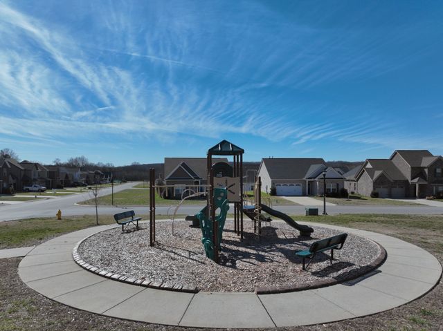 553 Oakvale Ln, Mount Juliet, TN 37122