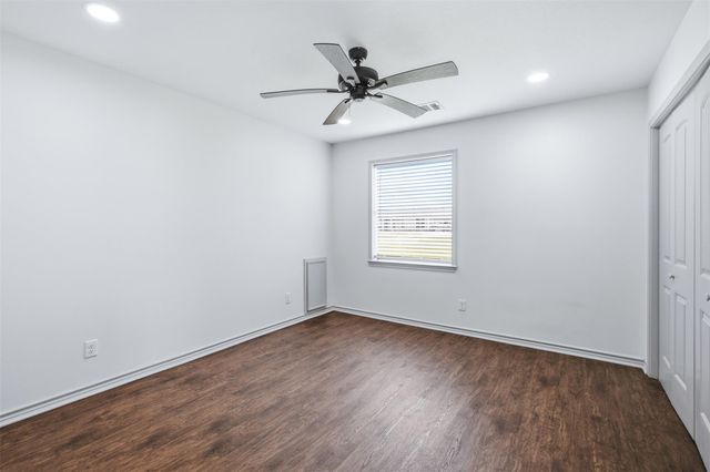 32242 Sky Lakes Drive, Waller, TX 77484