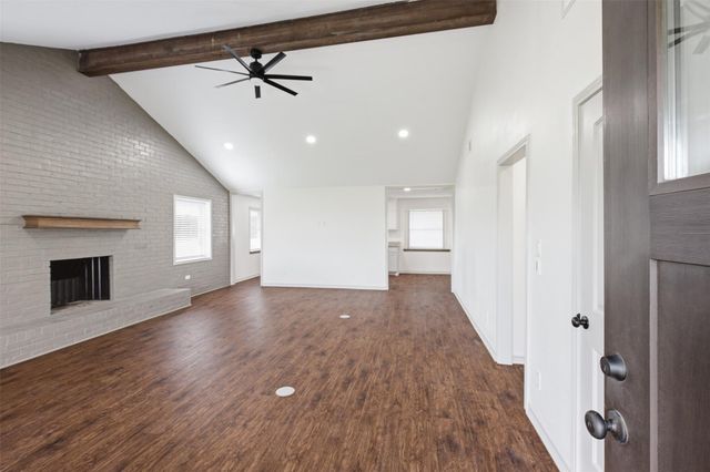 32242 Sky Lakes Drive, Waller, TX 77484