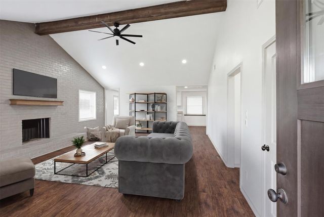 32242 Sky Lakes Drive, Waller, TX 77484