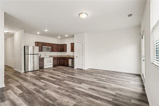 2374 Camden Oak Way, Lithonia, GA 30058