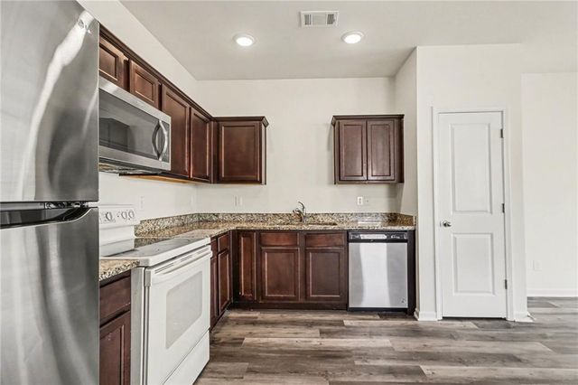 2374 Camden Oak Way, Lithonia, GA 30058