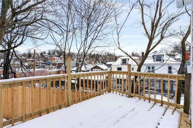 2 Elmont St, Crafton Heights, PA 15205