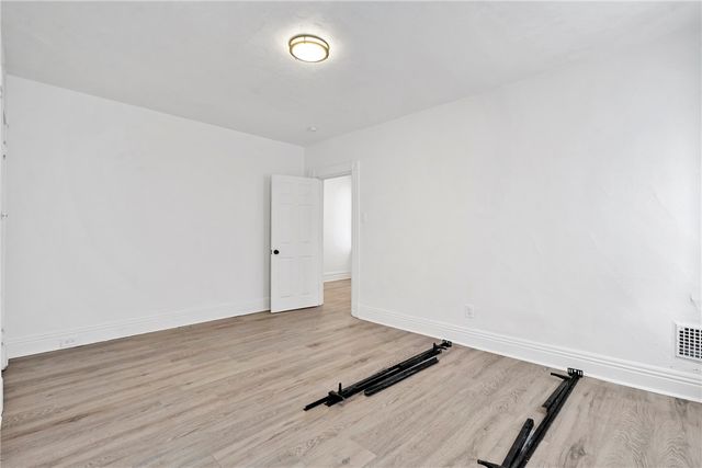 2 Elmont St, Crafton Heights, PA 15205