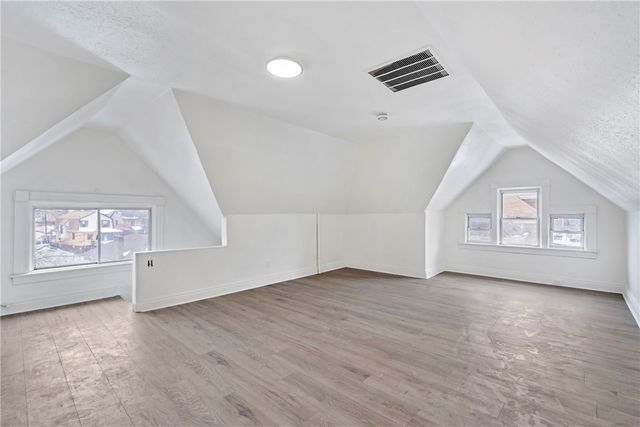 2 Elmont St, Crafton Heights, PA 15205