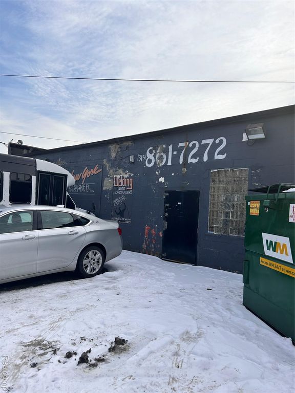 8530 W McNichols Road, Detroit, MI 48221