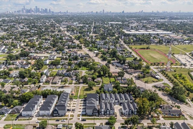 4329 Arlington Street, Houston, TX 77022