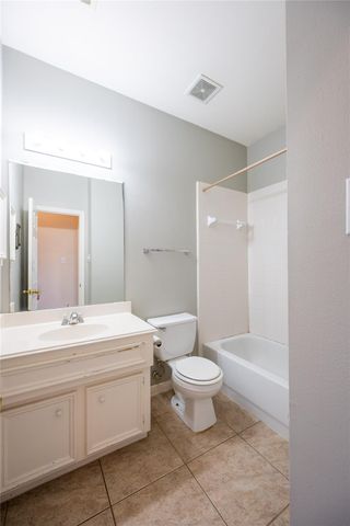 16010 Ashvale Drive, Tomball, TX 77377